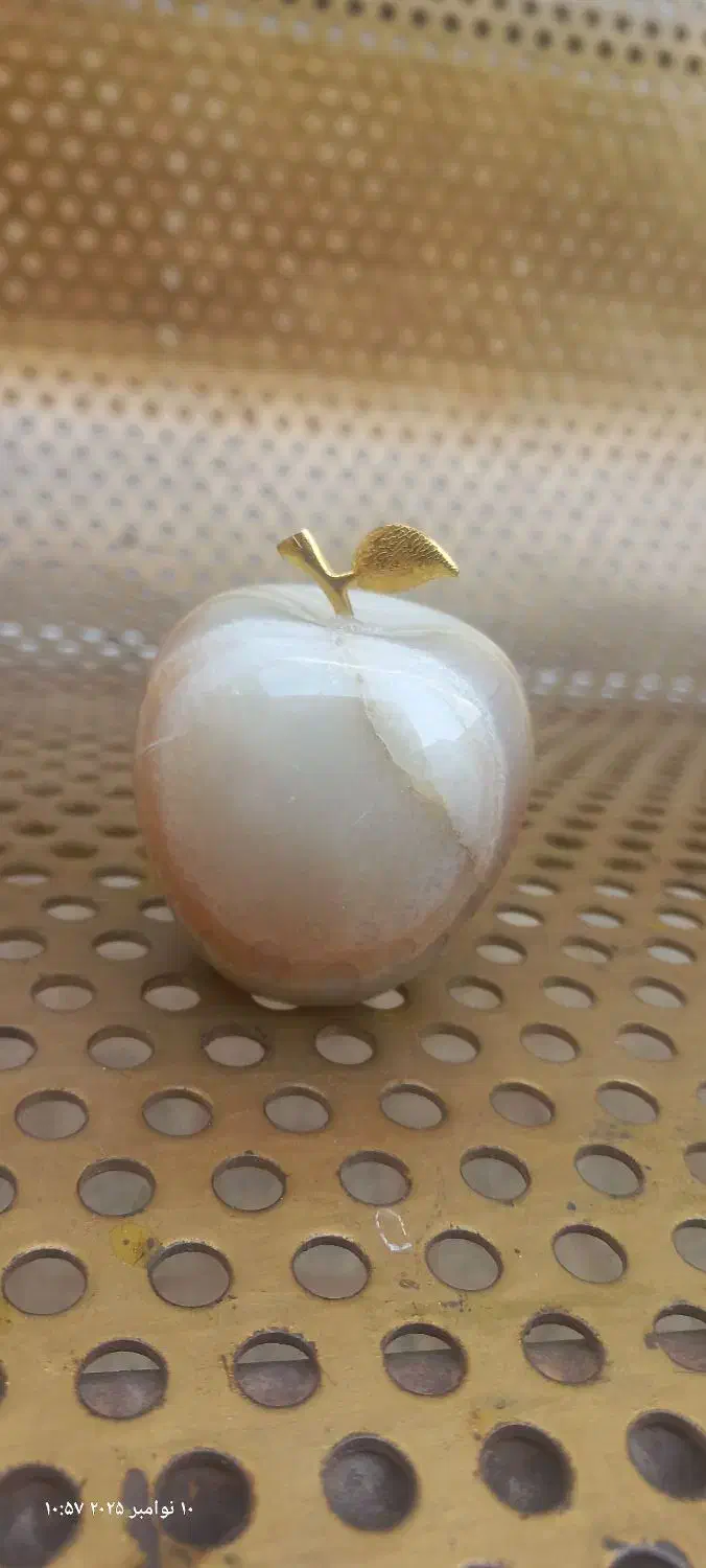سیب سنگی مرمر|مجسمه، تندیس، ماکت|قم, بنیاد|دیوار