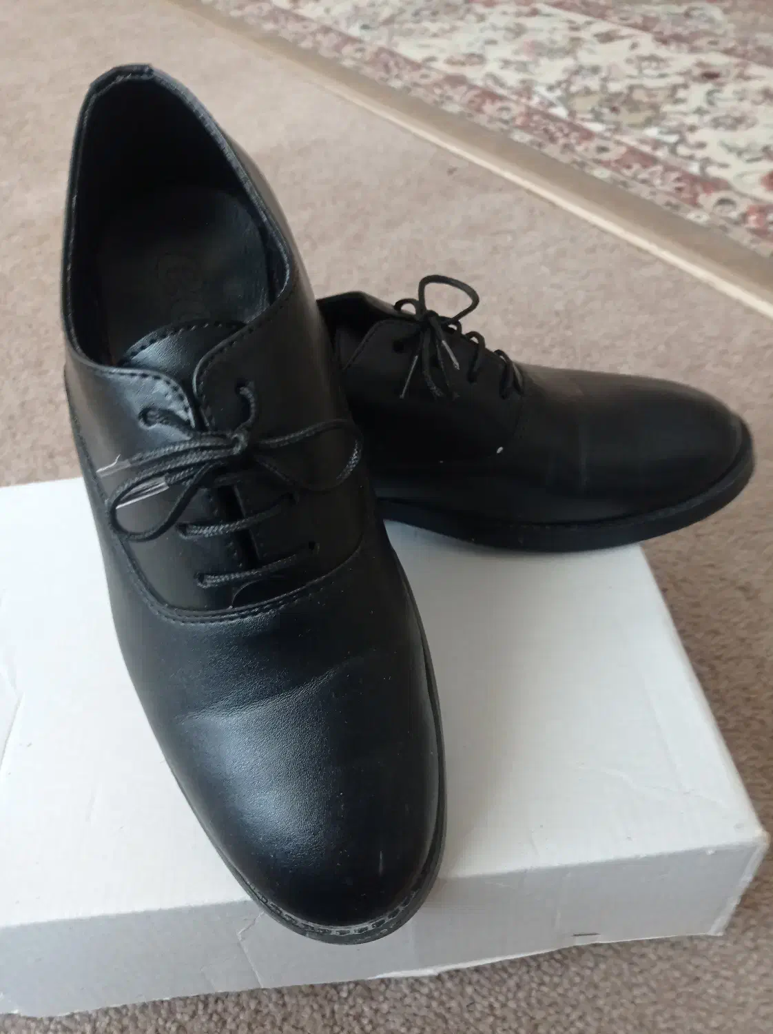 کت و شلوار پسرونه با پیراهن سفید کراوات|لباس|طبس, |دیوار