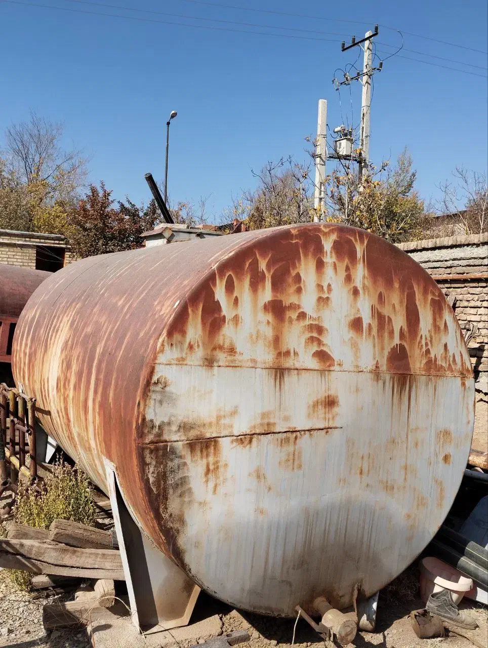 مخزن سوخت|مصالح و تجهیزات ساختمان|شهرکرد, |دیوار