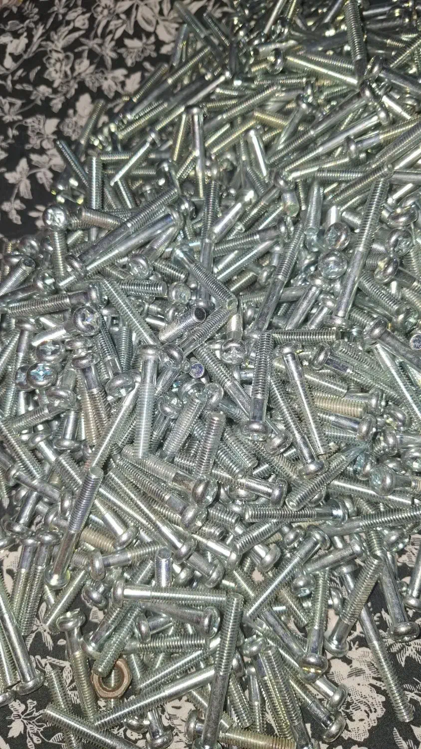 پیچ سرعدسی چهارسو فولادی3و 4سانتی|ابزارآلات|مشهد, ابوذر|دیوار