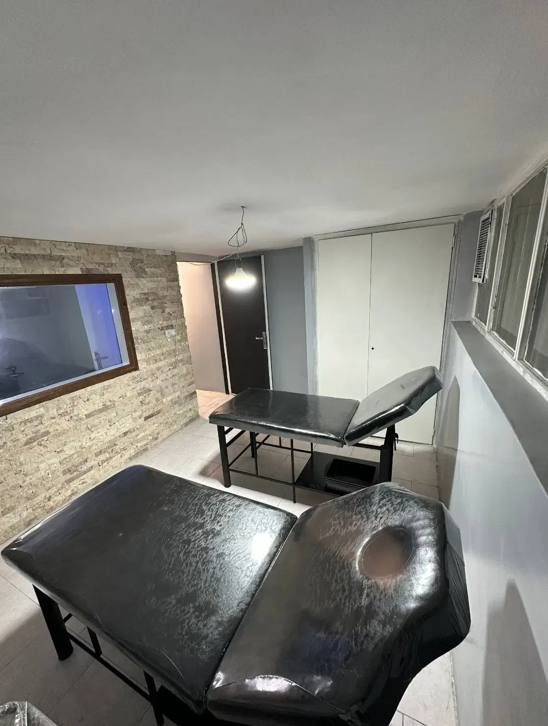 اتاق سعادت آباد تتو مزون سولار پروتز مو ارایشگر|اجارهٔ دفتر کار، اتاق اداری، مطب|تهران, درختی|دیوار