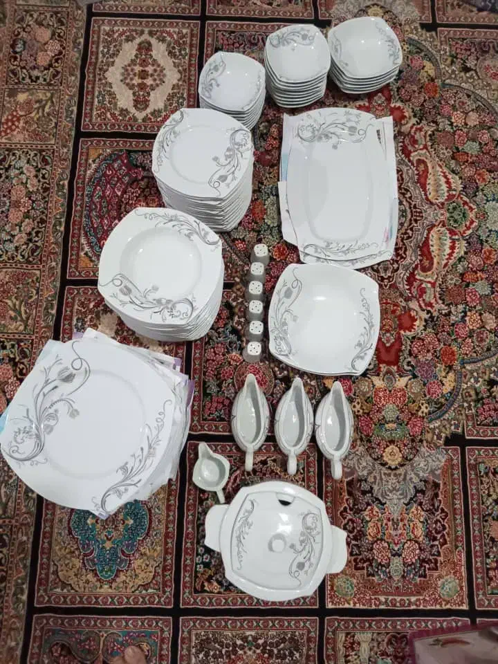 سرویس چینی ۱۸ نفره|ظروف سرو و پذیرایی|گنبد کاووس, |دیوار