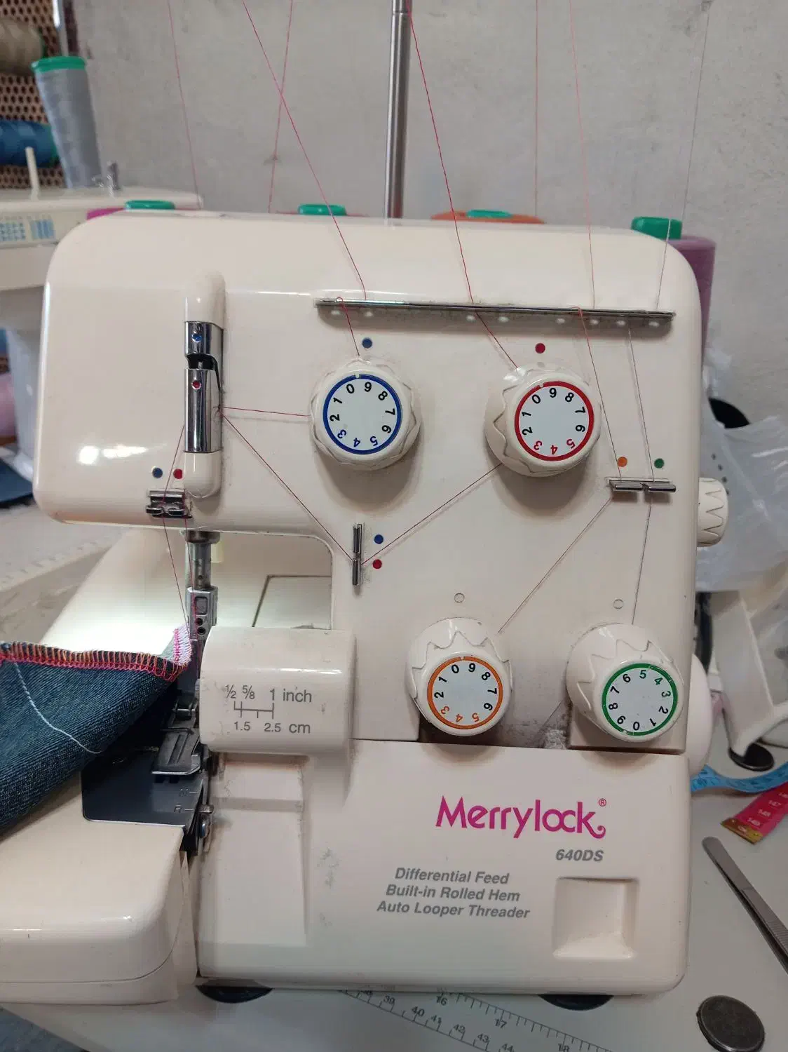 چرخ سردوز مری لوک|چرخ خیاطی و ریسندگی|جم, |دیوار