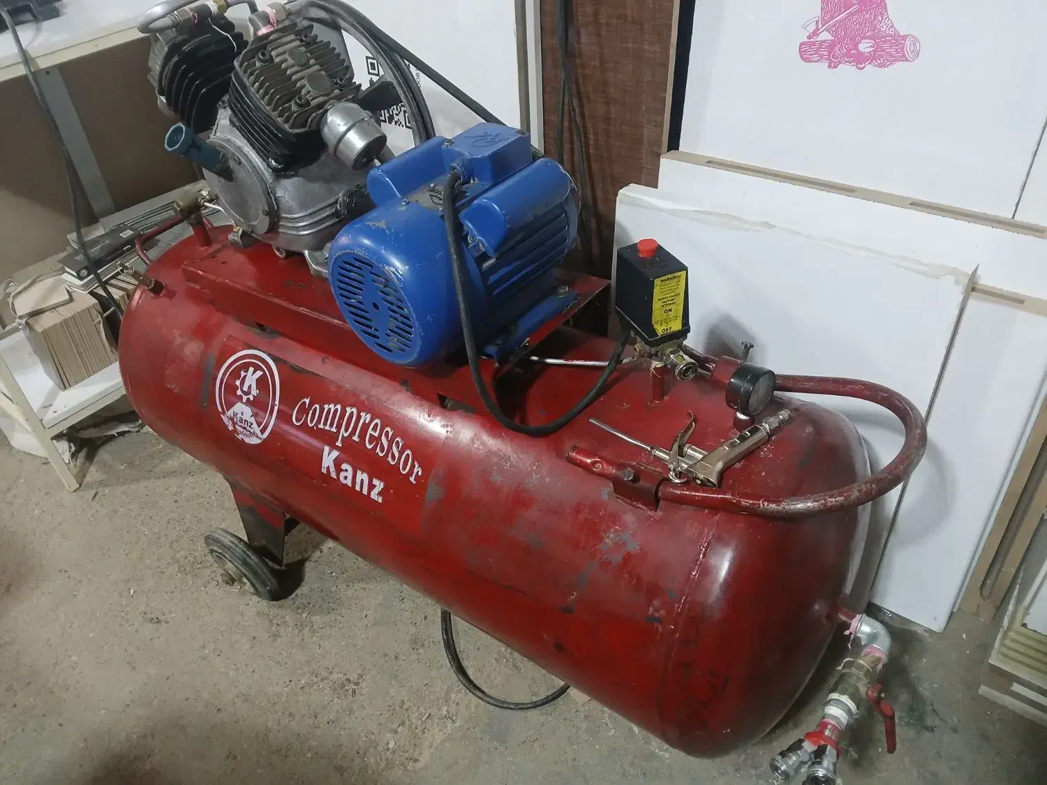 پمپ باد ۲۵۰ لیتری دو پیستون|ماشینآلات صنعتی|سنقر, |دیوار