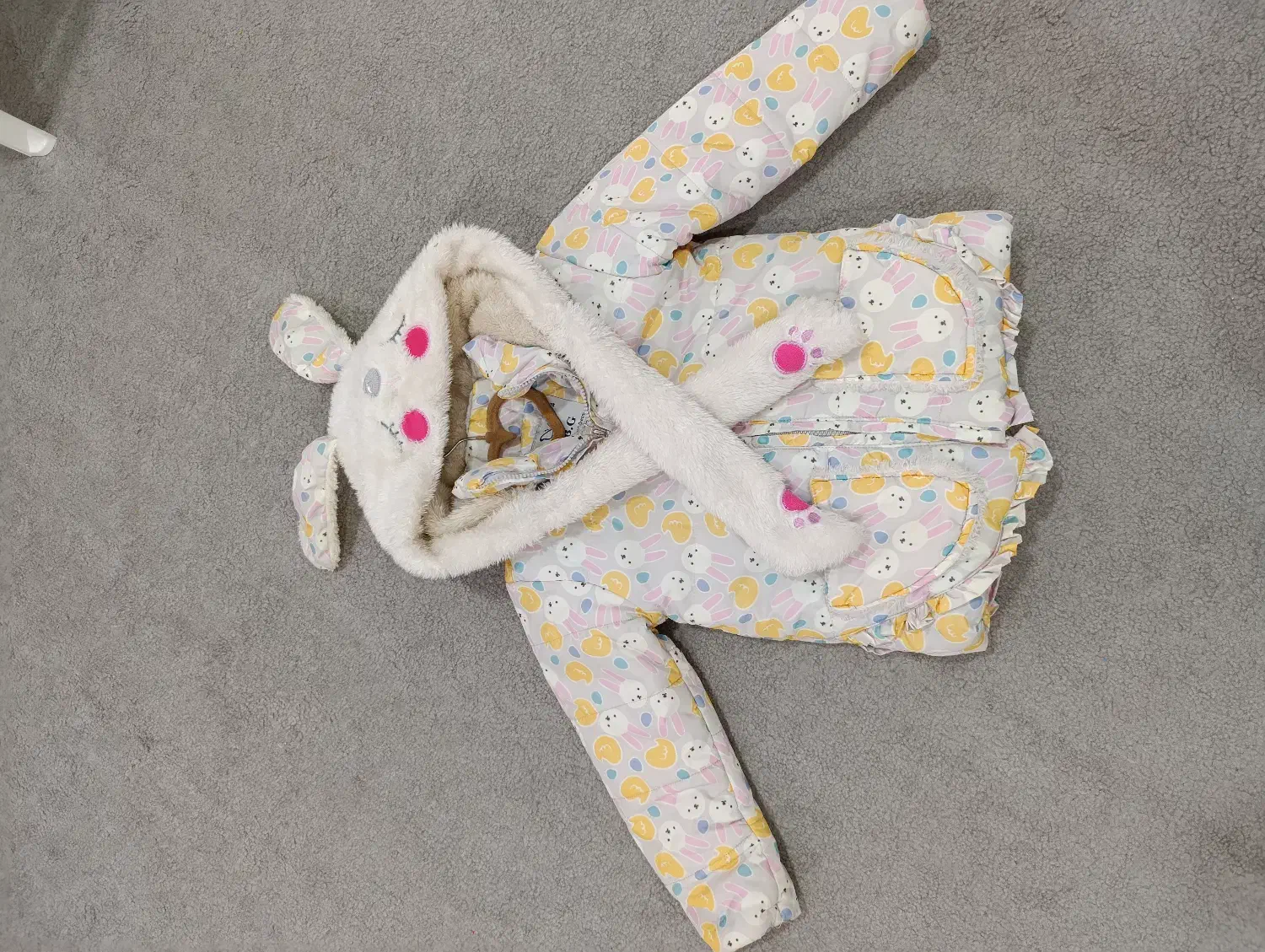 کاپشن نو|کفش و لباس بچه|دورود, |دیوار