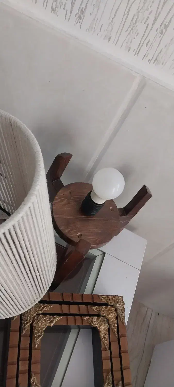 چراغ خواب|چراغ خواب و آباژور|شیراز, صاحب الزمان|دیوار