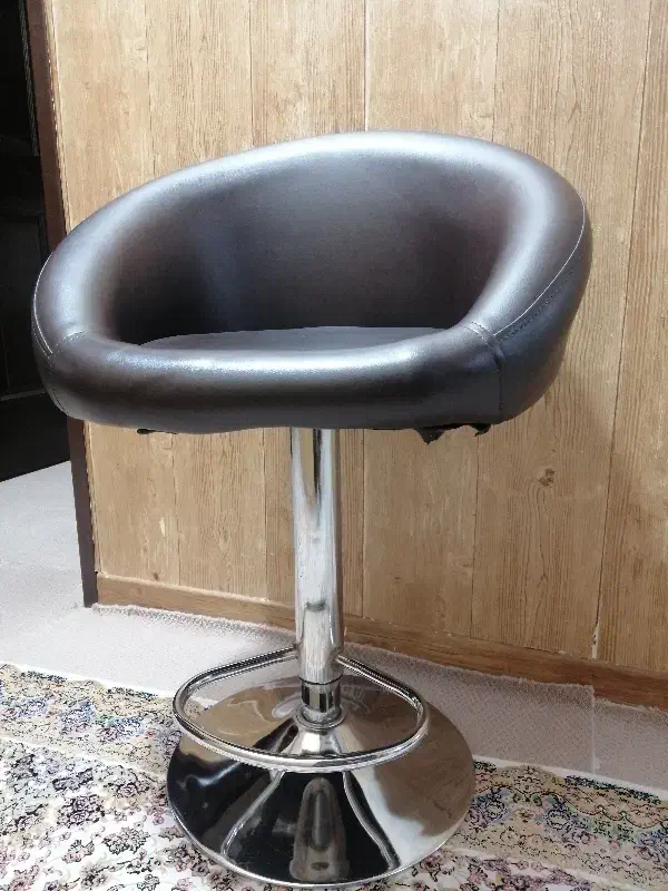 صندلی پایه دار|صندلی و نیمکت|فولادشهر, C5|دیوار