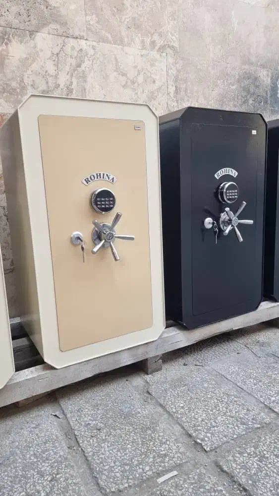 انواع گاوصندوق نسوز وفولادی وسیف باکس برند روهینا|فروشگاه و مغازه|قدس, شهرک صنعتی زاگرس|دیوار