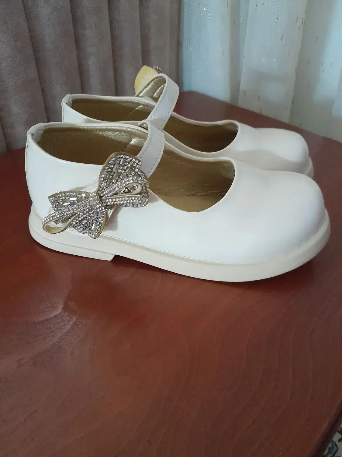 کفش مجلسی دخترانه کاملا نو|کفش و لباس بچه|مشگین شهر, |دیوار