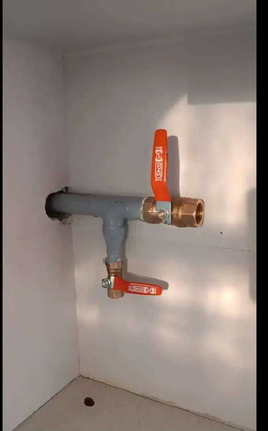 تغییرات لوله کشی گازوآب،جوشکاری آرگون،ونصب پمپ|خدمات پیشه و مهارت|خوی, |دیوار