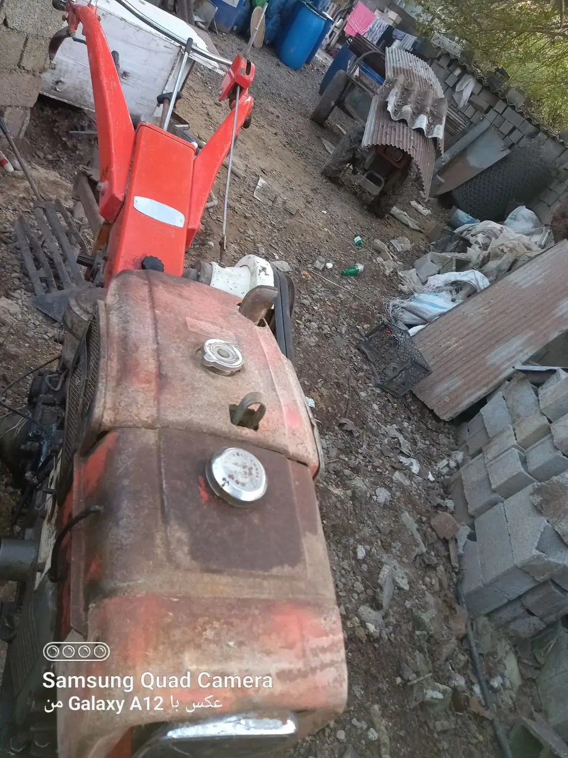 تیلر گیربکس سیزده اسب|ماشین‌آلات صنعتی|گلوگاه بابل (گلیا), |دیوار