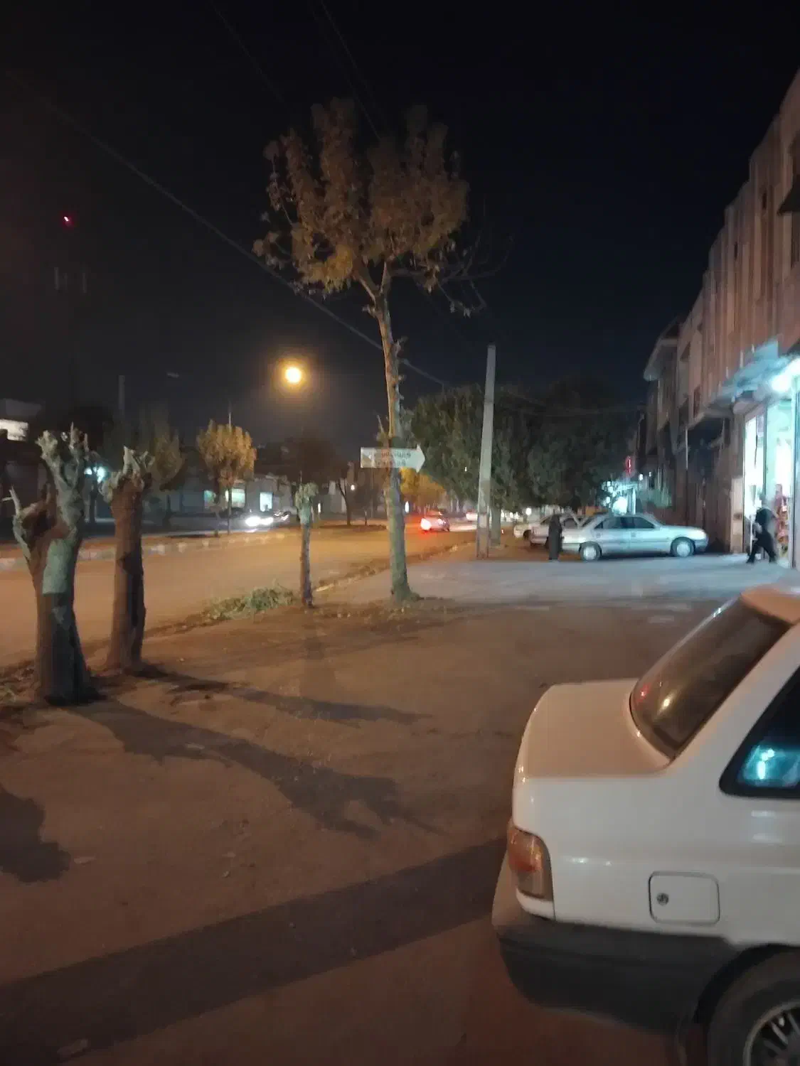 اجاره مغازه ۷۵ متری|اجارهٔ مغازه و غرفه|کرمانشاه, |دیوار