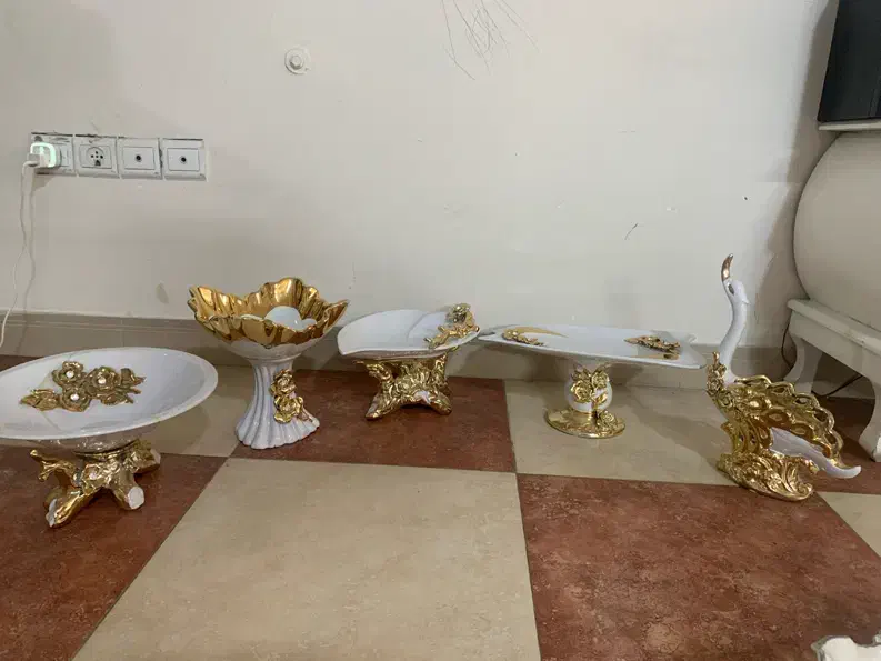 ظروف پذیرایی سفید طلایی شیک|ظروف سرو و پذیرایی|مشهد, کوه سنگی|دیوار