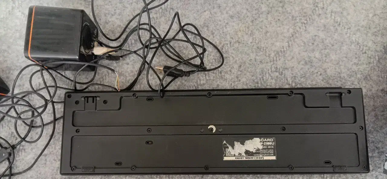 وسائل کامپیوتر|قطعات و لوازم جانبی رایانه|قم, ولیعصر|دیوار