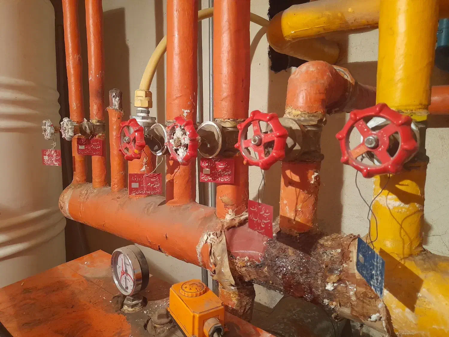 موتورخانه گرمایشی و سرمایشی|آبگرمکن، پکیج، شوفاژ|ری, فیروزآبادی|دیوار