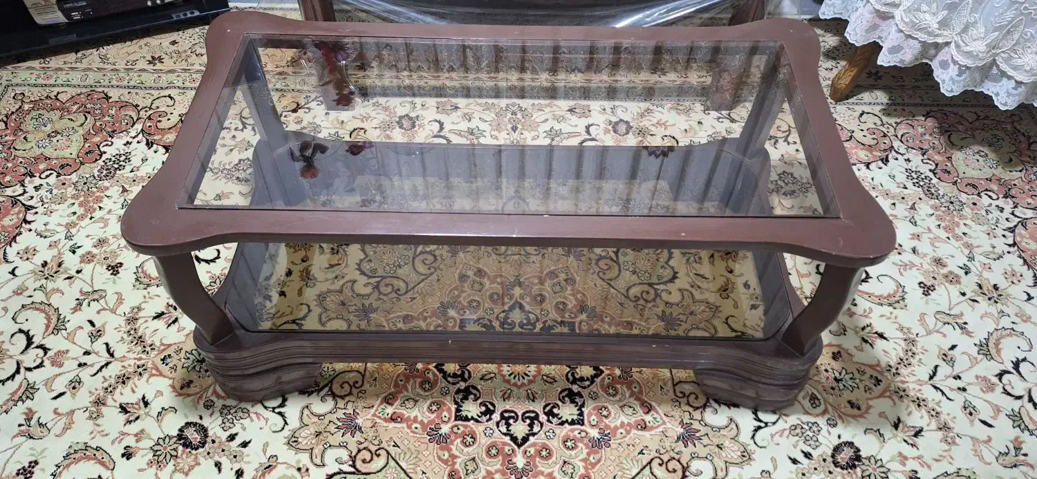 میز وسط و مبل ۴ نفره|مبلمان خانگی و میز عسلی|پردیس, فاز ۱|دیوار