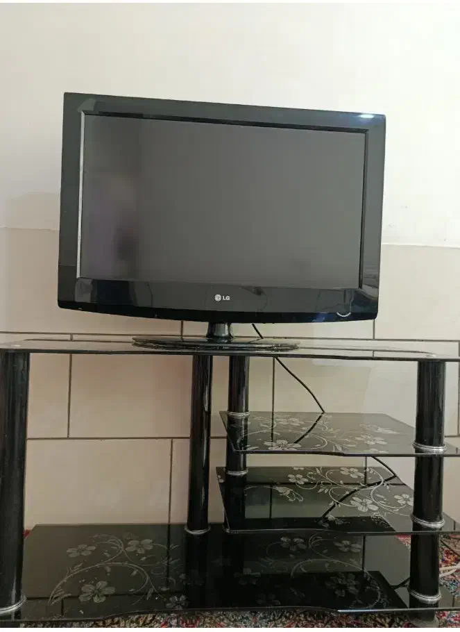تلویزیون ال جی 32اینچ|تلویزیون و پروژکتور|بم, |دیوار