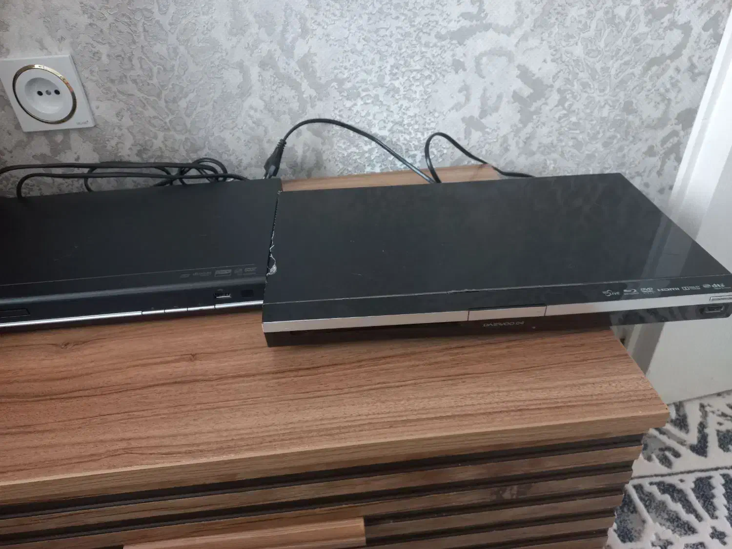 دو عدد دی وی دی سالم|پخش‌کننده DVD و ویدیو|کرمانشاه, |دیوار