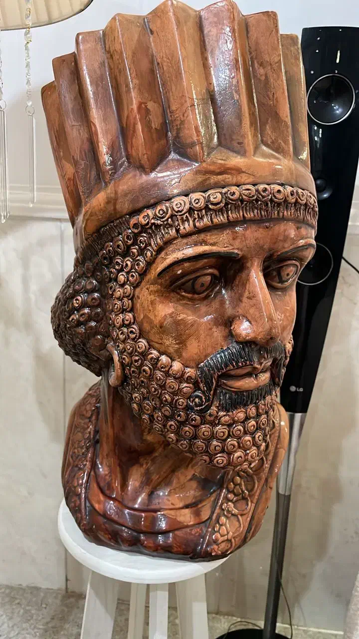 مجسمه هخامنشی|مجسمه، تندیس، ماکت|اهواز, کوروش|دیوار