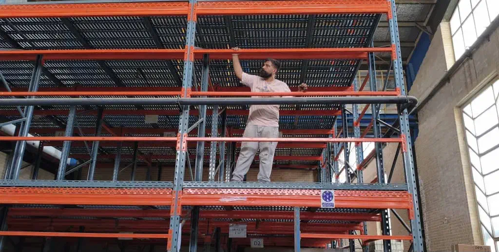 قفسه /بالکن پیش ساخته/نیم طبقه|فروشگاه و مغازه|تهران, حسنآباد|دیوار