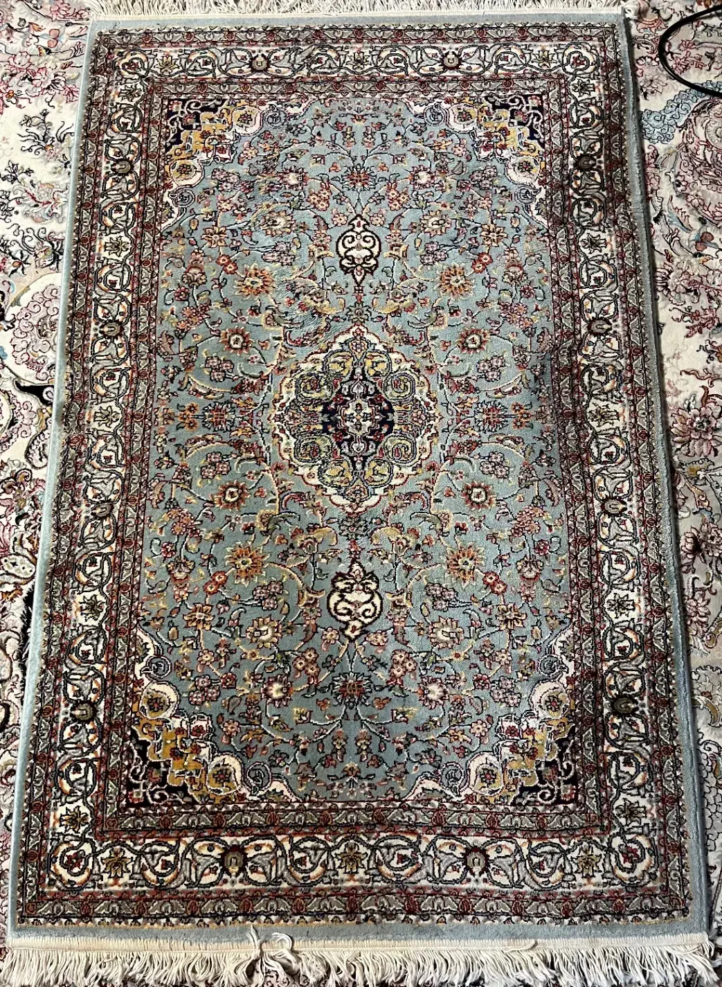 فرش ساوین|فرش|پردیس, فاز ۱|دیوار