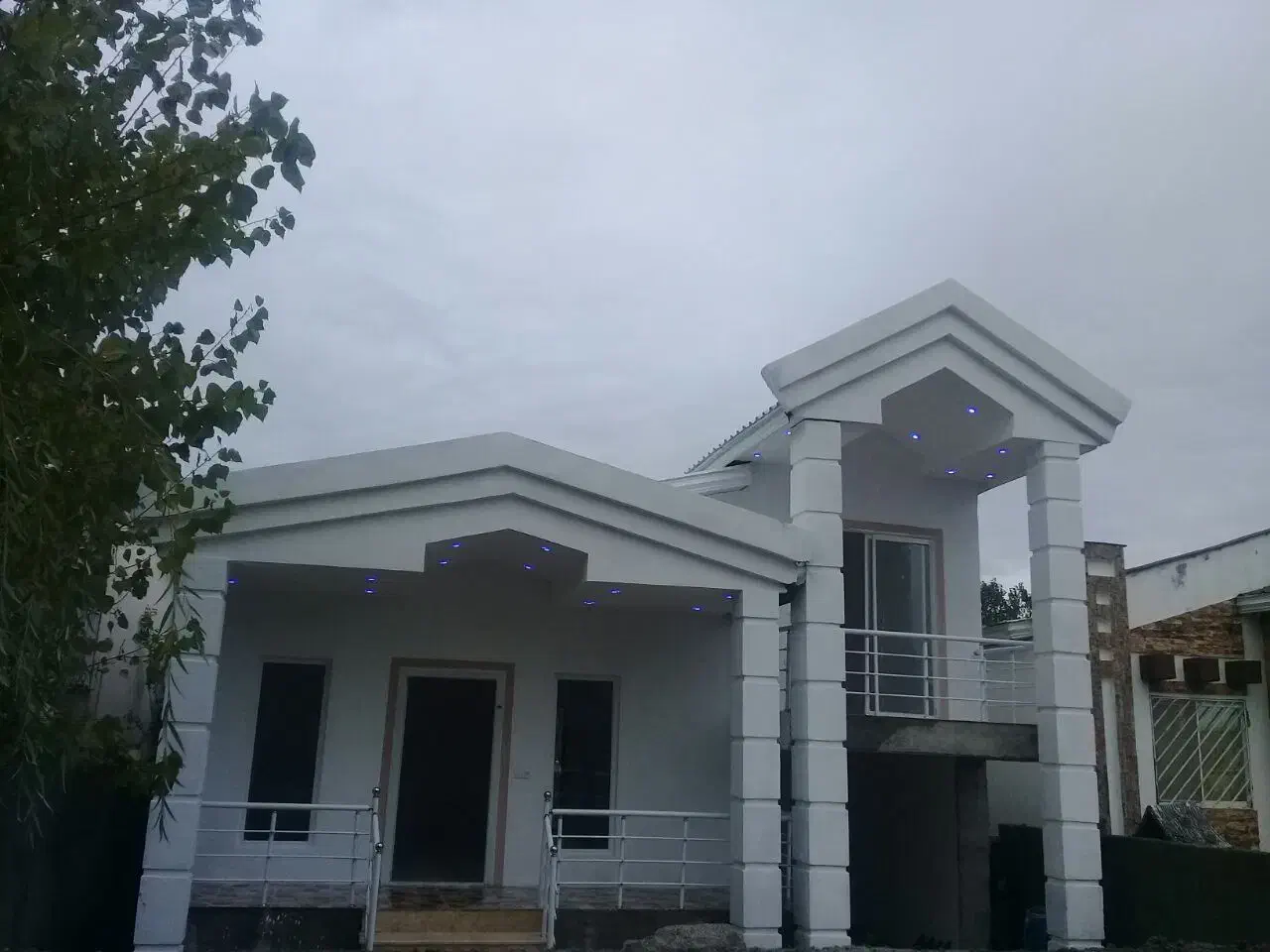 به یک زن شوهر جهت کار در نظافت خانه|استخدام سرایداری و نظافت|تبریز, |دیوار