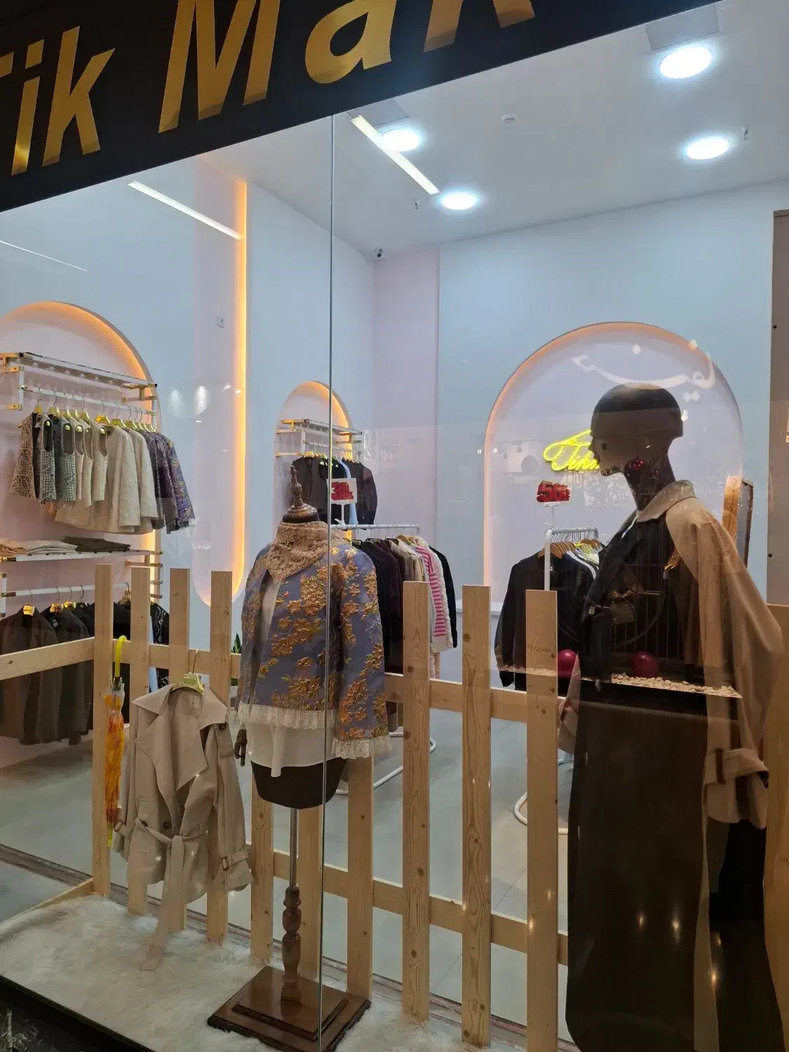 فروش رگال و دکور مغازه|فروشگاه و مغازه|قم, پردیسان|دیوار