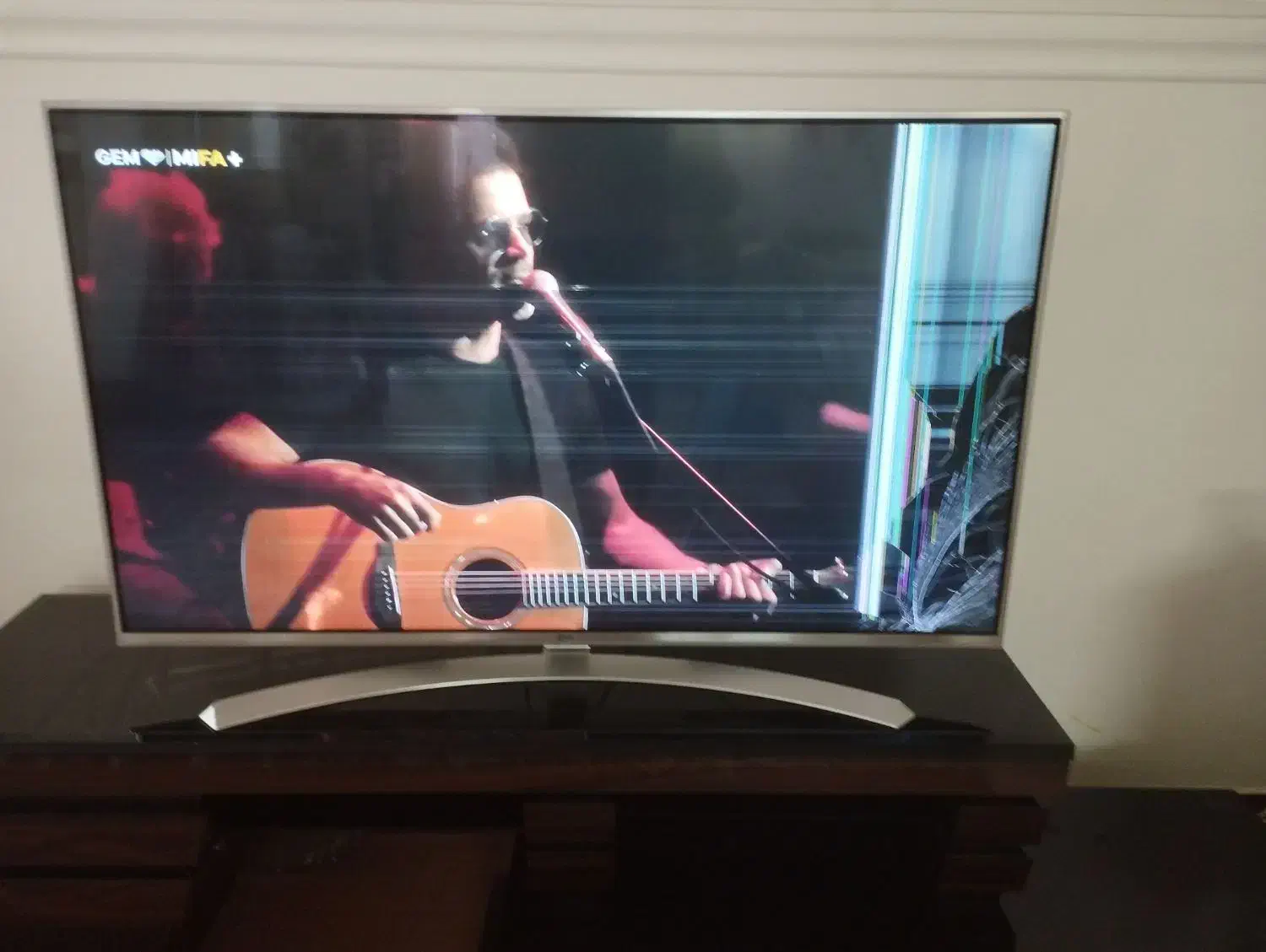 تلوزیون ال جی 49اینچ پنل شکسته|تلویزیون و پروژکتور|زاهدان, |دیوار