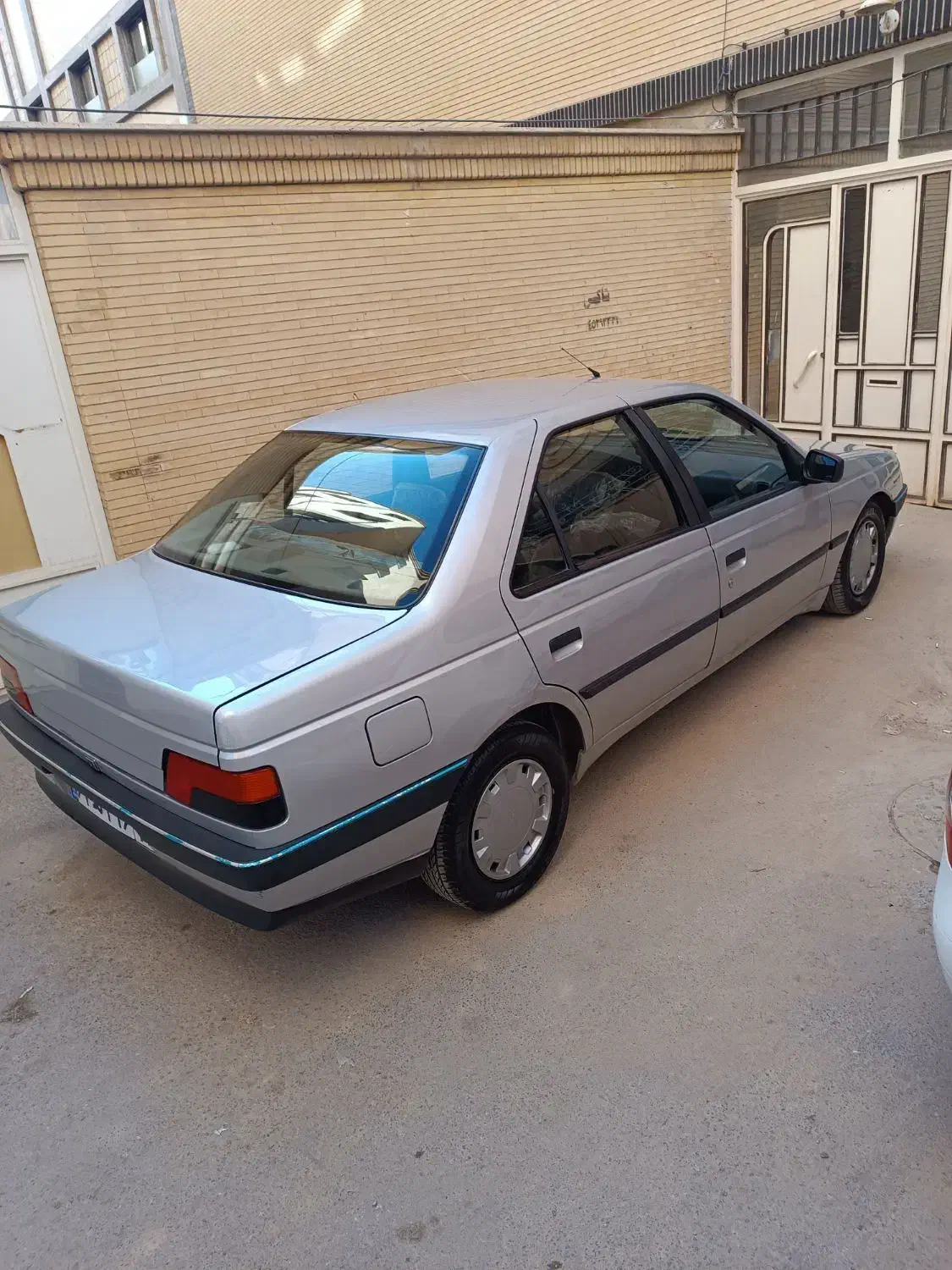 پژو ۴۰۵|خودرو سواری و وانت|شاهین‌شهر, بنیاد ازدواج|دیوار