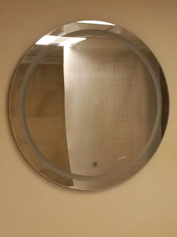 ائینه و بک لایت|لوازم سرویس بهداشتی|اسلام‌شهر, شهرک مفیدی|دیوار