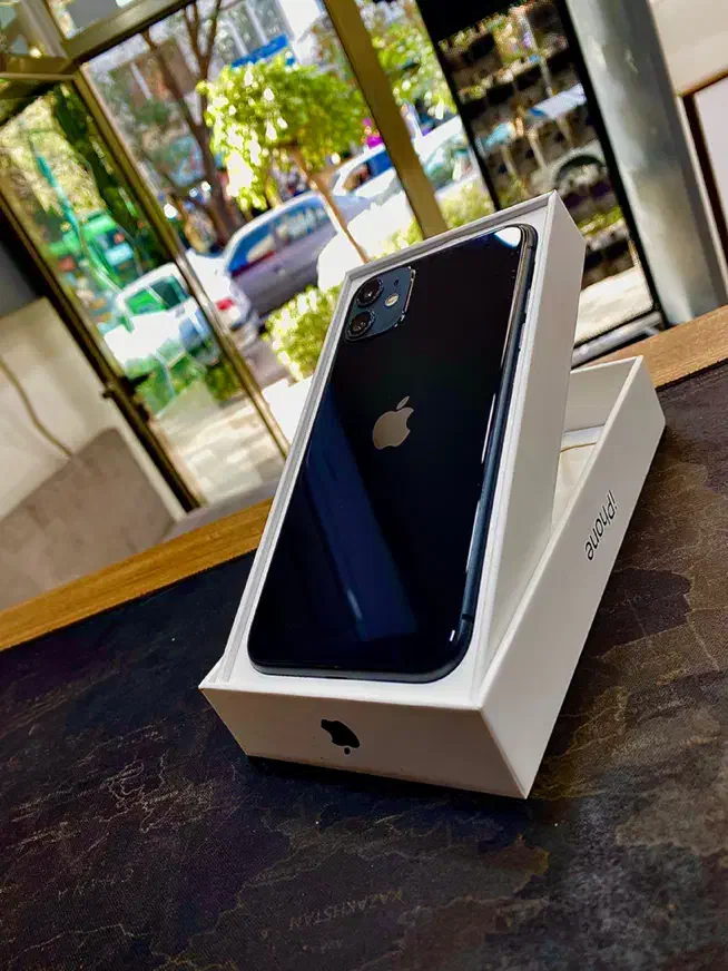 ایفون۱۱ ۲۵۶ درحد اکبند|موبایل|تبریز, |دیوار