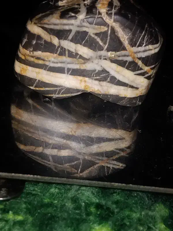 سنگ  سپتارین|کلکسیون اشیاء عتیقه|نوبران, |دیوار