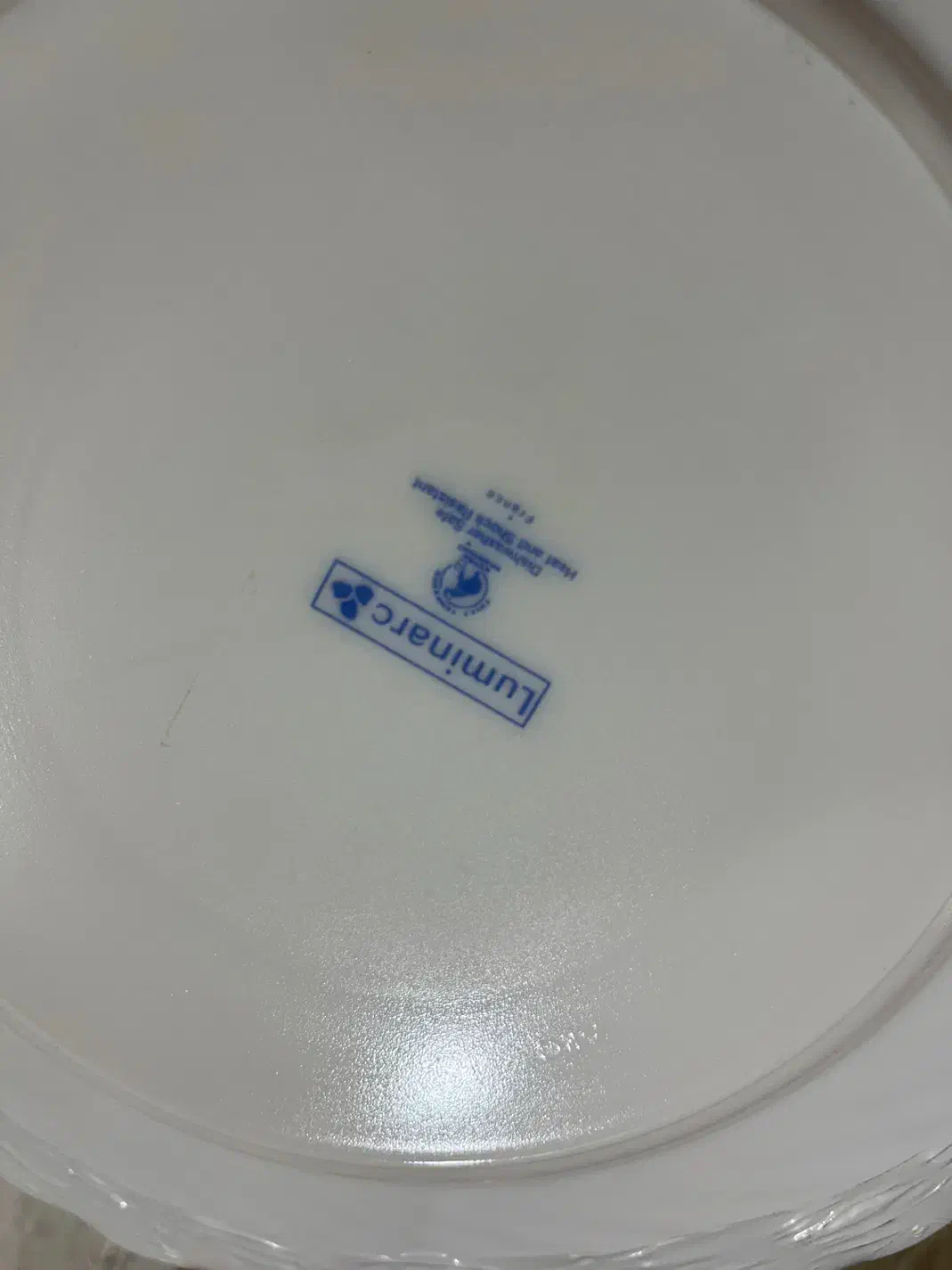 بشقاب لومینارک ویکتوریا کاملاً نو مناسب جهیزیه|ظروف سرو و پذیرایی|رفسنجان, |دیوار