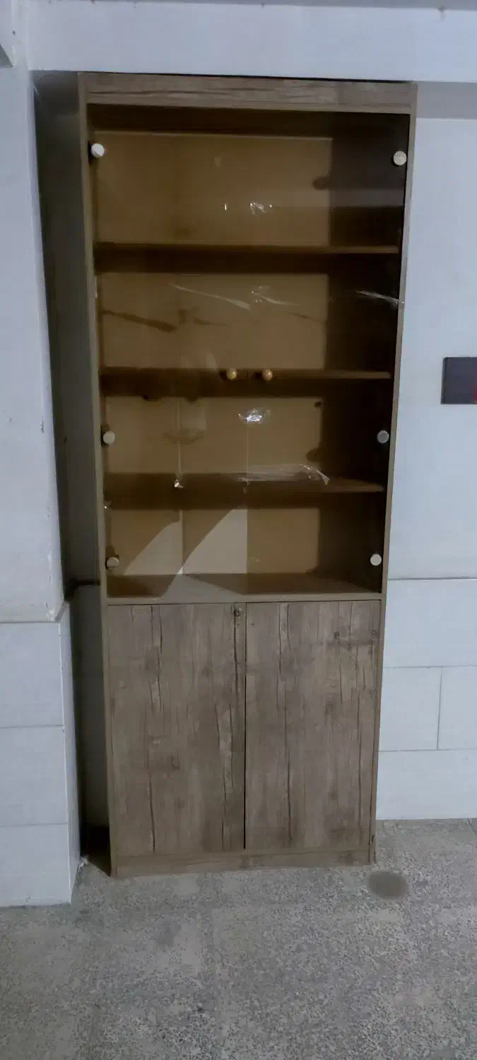 ویترین در حد نو|بوفه، ویترین، کنسول|اراک, |دیوار