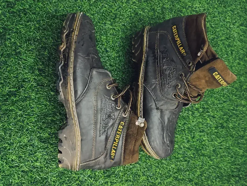 کفش بوت cat اصلی درحد|کیف، کفش، کمربند|گلبهار, شهر جدید گلبهار|دیوار