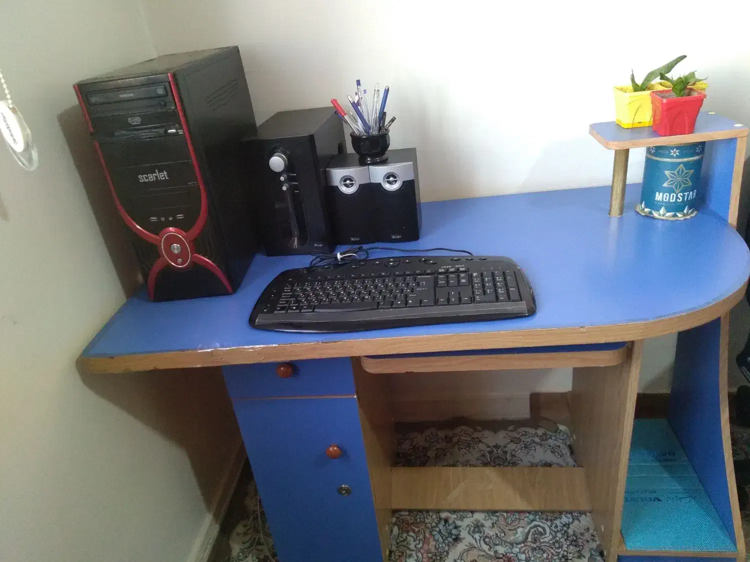 وسایل کامپیوتر|رایانه رومیزی|اراک, |دیوار