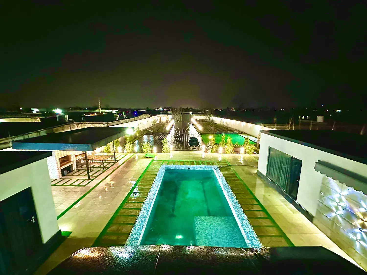 اجاره باغ ویلا مدرن مناسب مهمونی و تولد و مراسم...|اجارهٔ کوتاه‌مدت ویلا و باغ|شهریار, رنگرز|دیوار