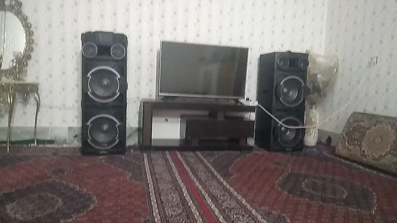 اسپیکرهای غول پیکر|سیستم صوتی خانگی|قره پشتلو, |دیوار