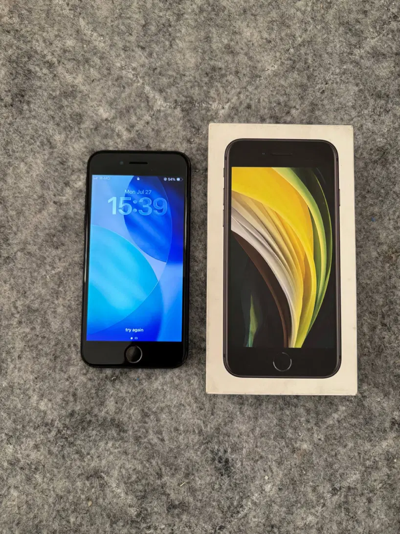 iPhone se2020|موبایل|کرج, چمران|دیوار