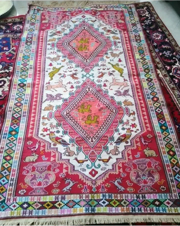 ورنی تمام ابریشم|گلیم، جاجیم، گبه|تبریز, |دیوار