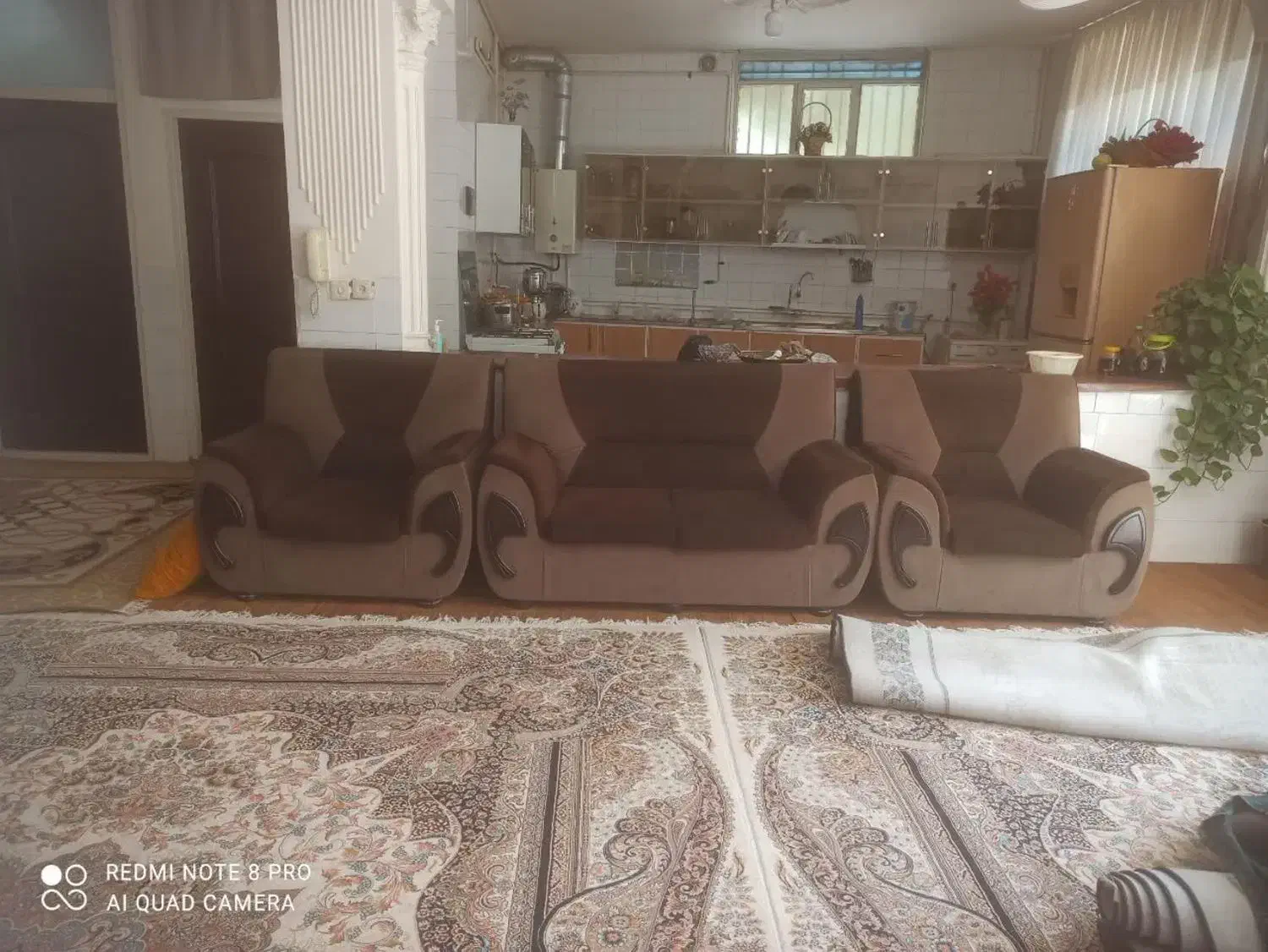 مبل راحتی|مبلمان خانگی و میز عسلی|خمینی‌شهر, |دیوار