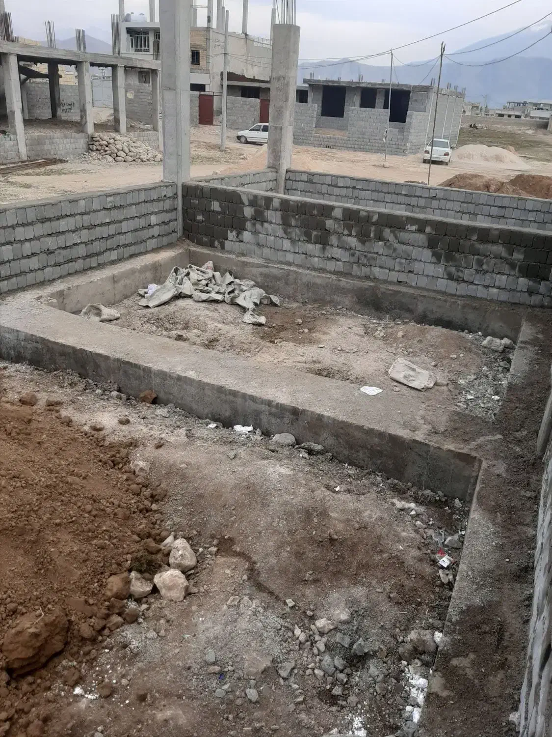 تعداد ۱۰۰عدد بلوک۲۰در ۴۰ ته پر|مصالح و تجهیزات ساختمان|ایذه, |دیوار