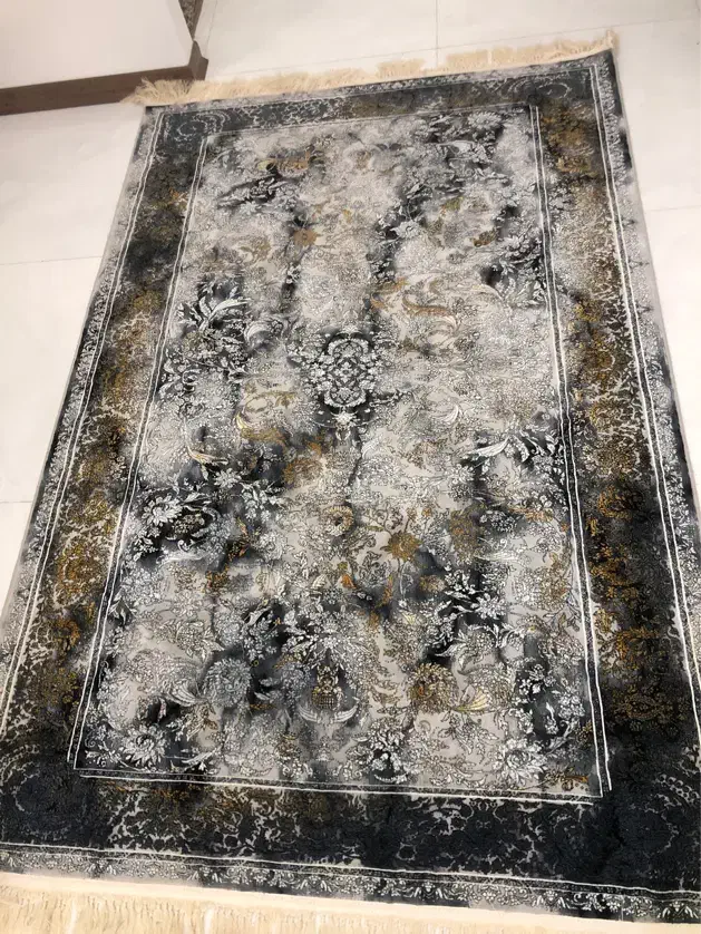 فرش|فرش|قم, سراجه (۱۵ خرداد)|دیوار