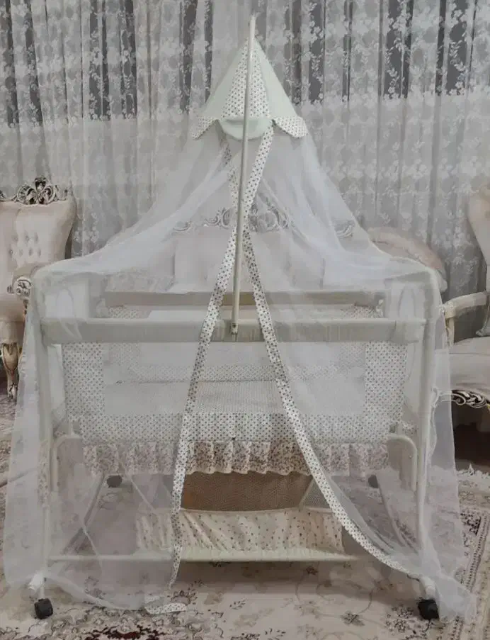 گهواره وتخت نوزاد|تخت و سرویس خواب|بیرجند, |دیوار
