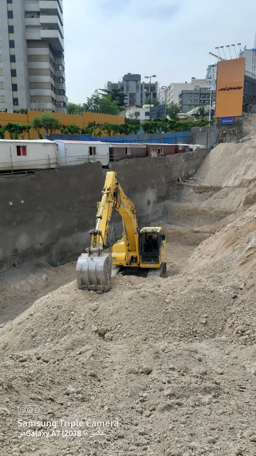 اجازه بیل مکانیکی همراه با پیکور جهت خاکبرداری|خدمات حمل و نقل|ری, دولتآباد|دیوار