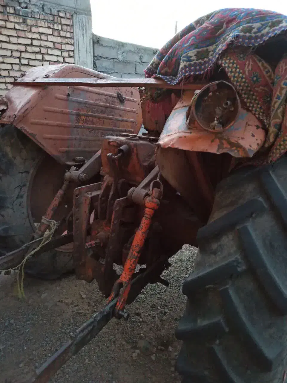 تراکتور رومانی|ماشینآلات صنعتی|سنخواست, |دیوار