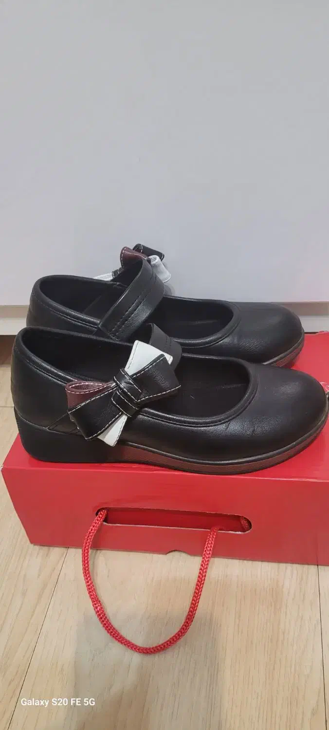 لباس دخترانه و پسرانه|کفش و لباس بچه|ری, هاشم‌آباد|دیوار