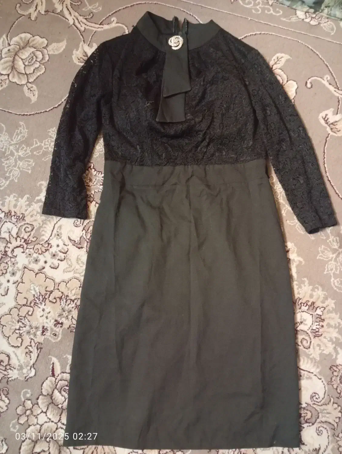 لباس مجلسی|لباس|اصفهان, بوزان|دیوار