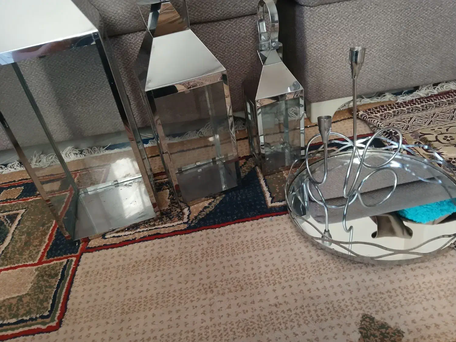 فانوس و جا شمعی کنار سالنی سالم وسلامت|کلکسیون اشیاء عتیقه|کرج, فاز ۴ مهرشهر|دیوار