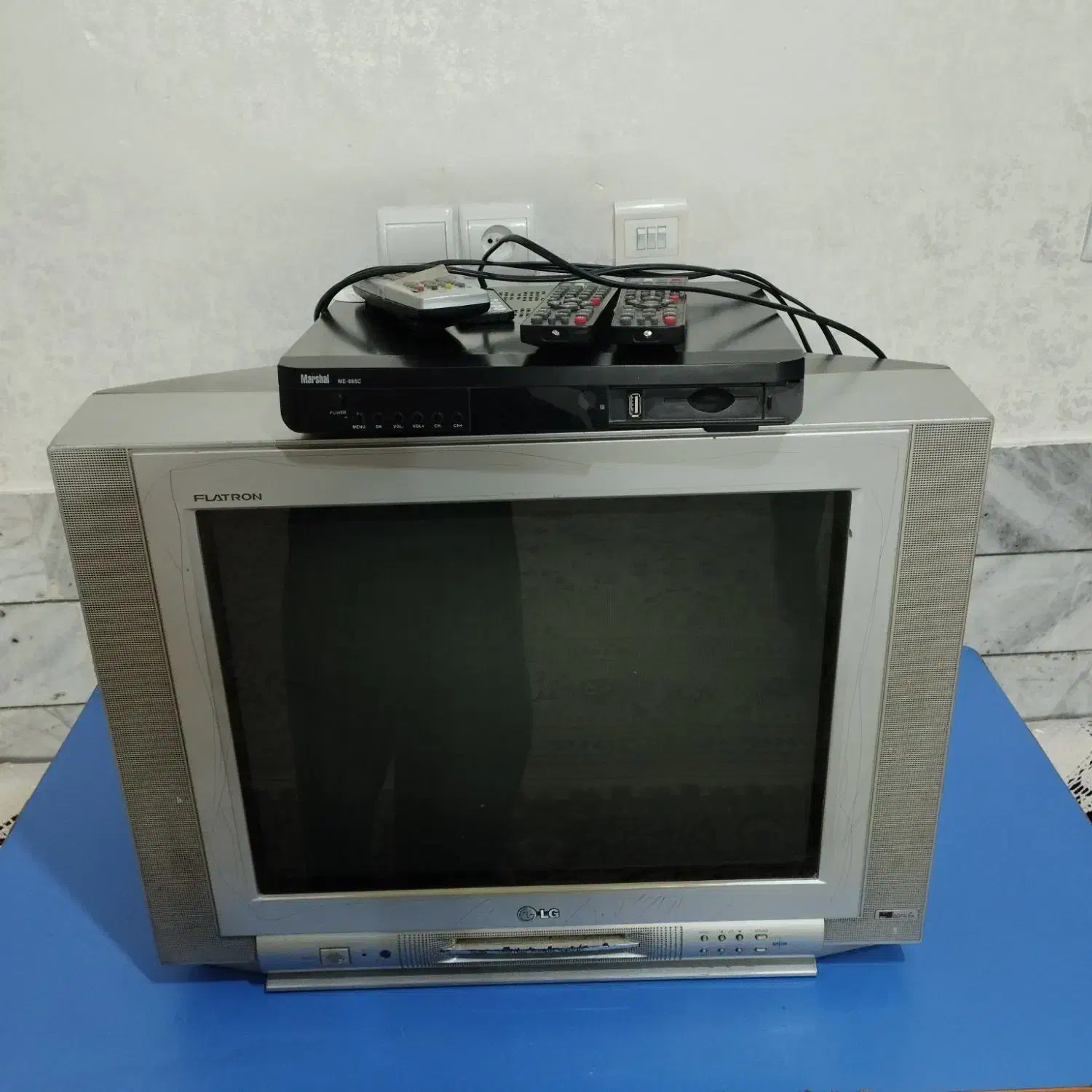 تلوزیون-میز کامپیوتر - دستگاه دیجیتال|تلویزیون و پروژکتور|بیرجند, |دیوار